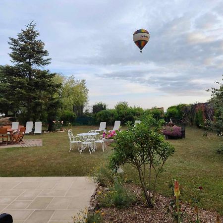 La Maison Genevier - Chambre La Family Montreuil-en-Touraine Eksteriør billede