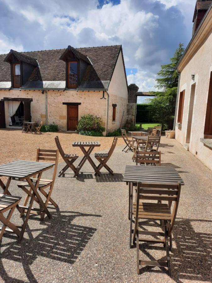La Maison Genevier - Chambre La Family Montreuil-en-Touraine Eksteriør billede